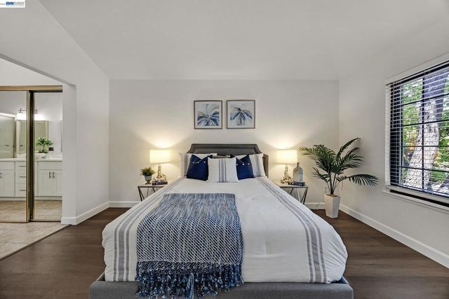 5012 Lakeview Dr 200, San Ramon, CA 94582