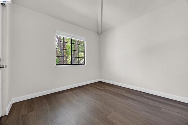 5012 Lakeview Dr 200, San Ramon, CA 94582