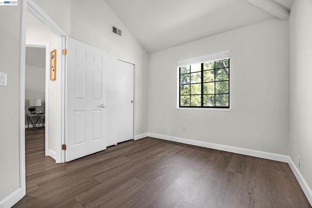 5012 Lakeview Dr 200, San Ramon, CA 94582