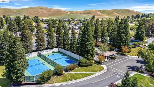 5012 Lakeview Dr 200, San Ramon, CA 94582
