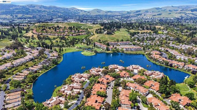 5012 Lakeview Dr 200, San Ramon, CA 94582