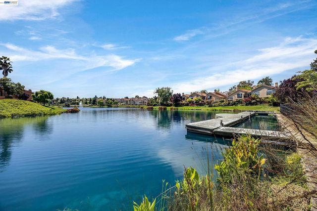 5012 Lakeview Dr 200, San Ramon, CA 94582