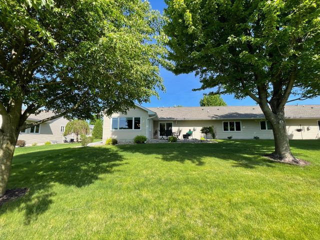 1205 26th Street SW, Austin, MN 55912