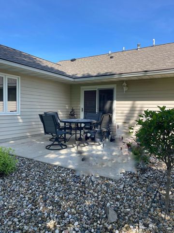 1205 26th Street SW, Austin, MN 55912