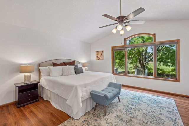 5524 W 137th Street, Savage, MN 55378