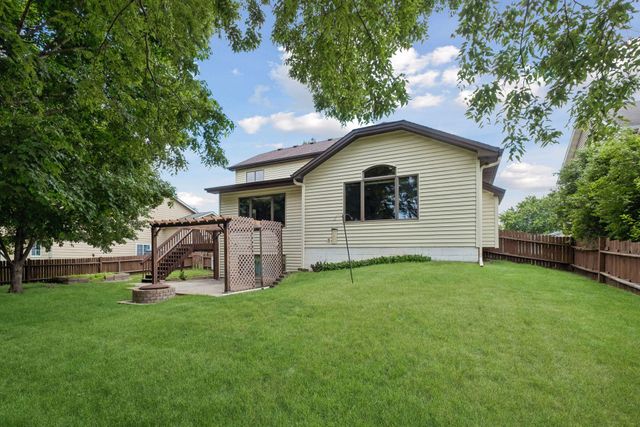 5524 W 137th Street, Savage, MN 55378