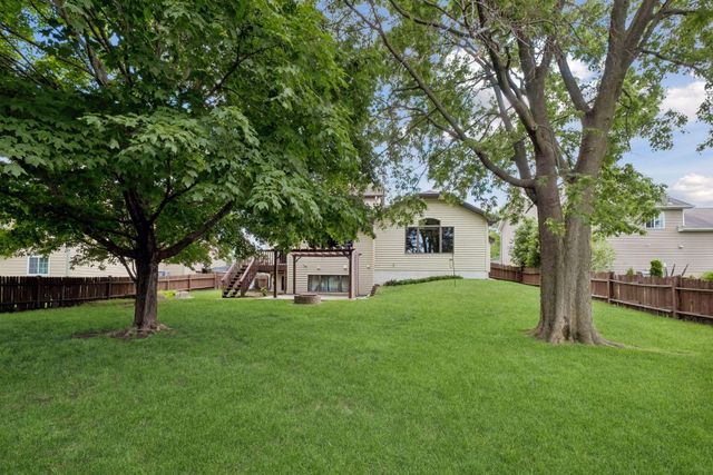 5524 W 137th Street, Savage, MN 55378