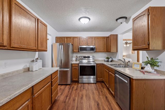 5524 W 137th Street, Savage, MN 55378