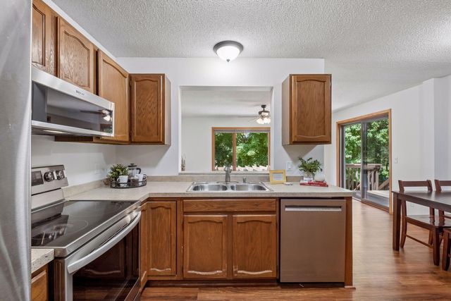 5524 W 137th Street, Savage, MN 55378