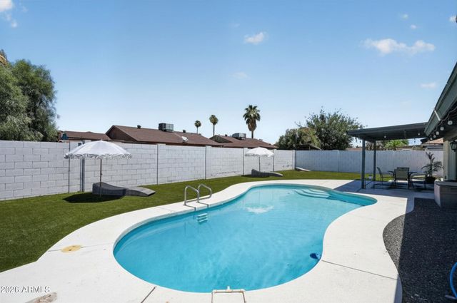 5510 W CAROL Avenue, Glendale, AZ 85302