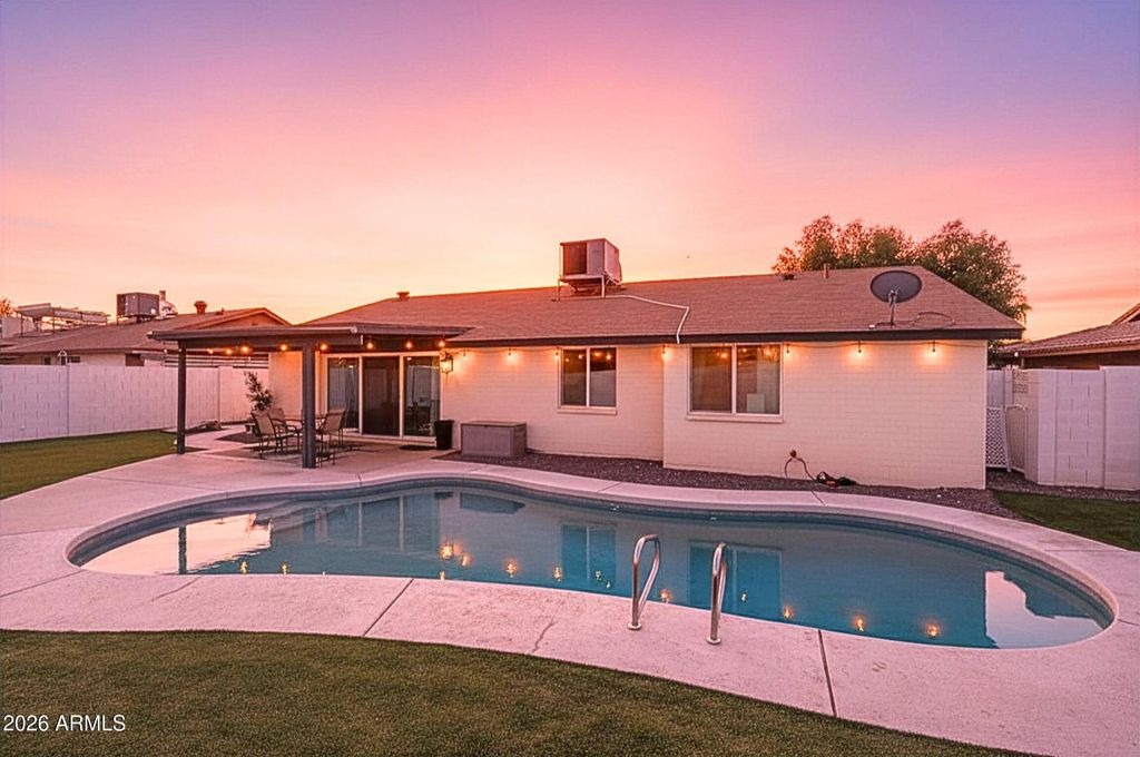 5510 W CAROL Avenue, Glendale, AZ 85302