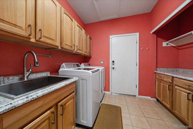 22813 E David Place, Aurora, CO 80016