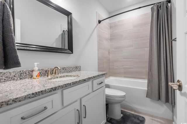 179 Caroline Ct., Murrells Inlet, SC 29576