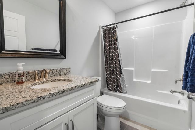 179 Caroline Ct., Murrells Inlet, SC 29576