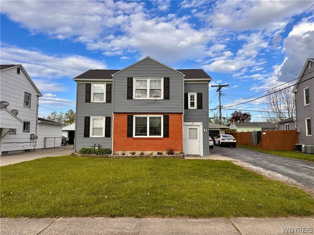 21 Montfort Drive, Cheektowaga, NY 14225