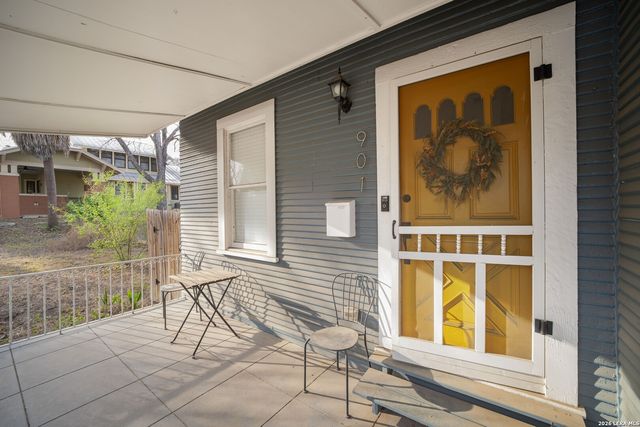 901 W Woodlawn, San Antonio, TX 78201