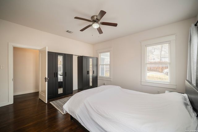 901 W Woodlawn, San Antonio, TX 78201