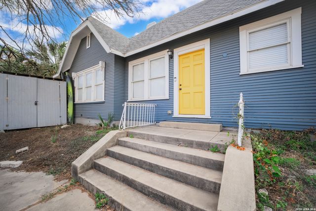 901 W Woodlawn, San Antonio, TX 78201