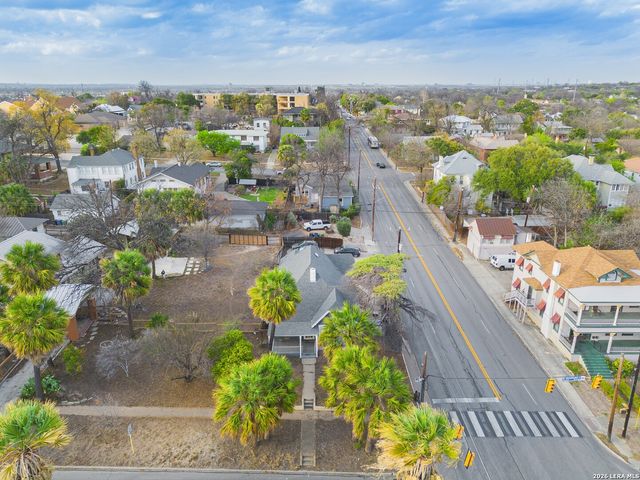 901 W Woodlawn, San Antonio, TX 78201