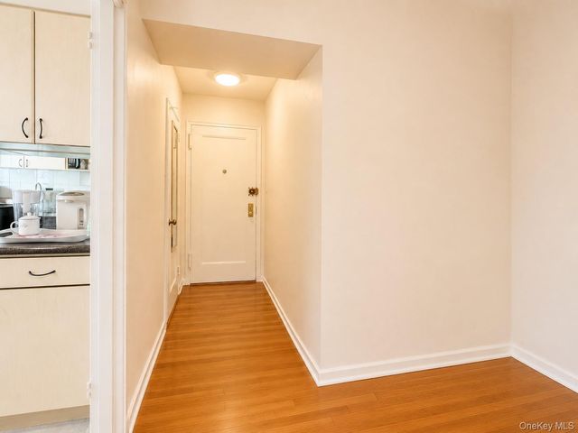 6385 Woodhaven Boulevard 5A2, Rego Park, NY 11374