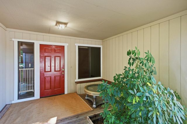 9169 Falcon Creek Cir, Elk Grove, CA 95624