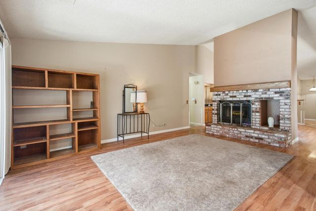 9169 Falcon Creek Cir, Elk Grove, CA 95624