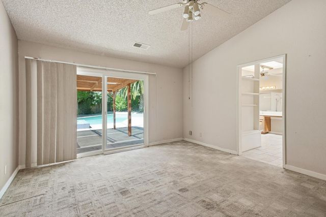 9169 Falcon Creek Cir, Elk Grove, CA 95624