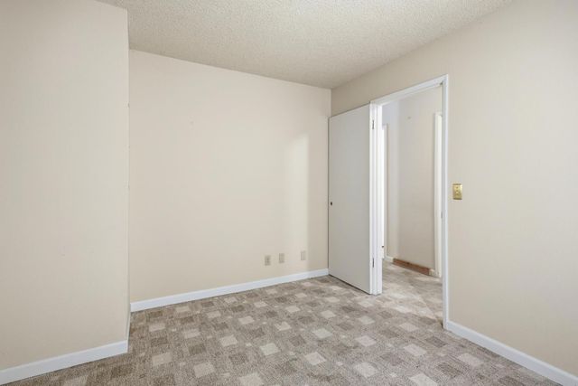9169 Falcon Creek Cir, Elk Grove, CA 95624