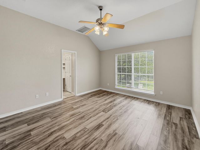 125 Barton RD, San Marcos, TX 78666
