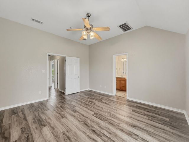 125 Barton RD, San Marcos, TX 78666