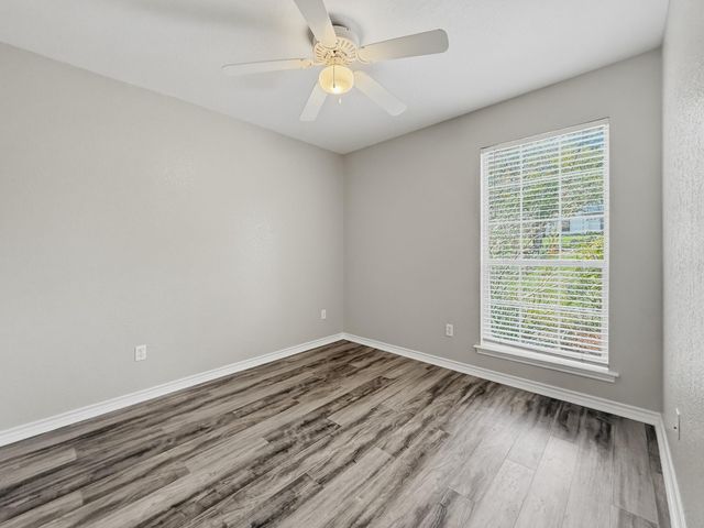 125 Barton RD, San Marcos, TX 78666