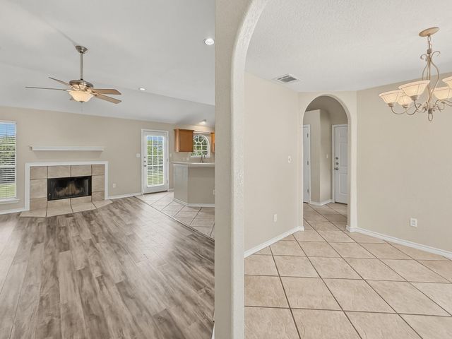 125 Barton RD, San Marcos, TX 78666