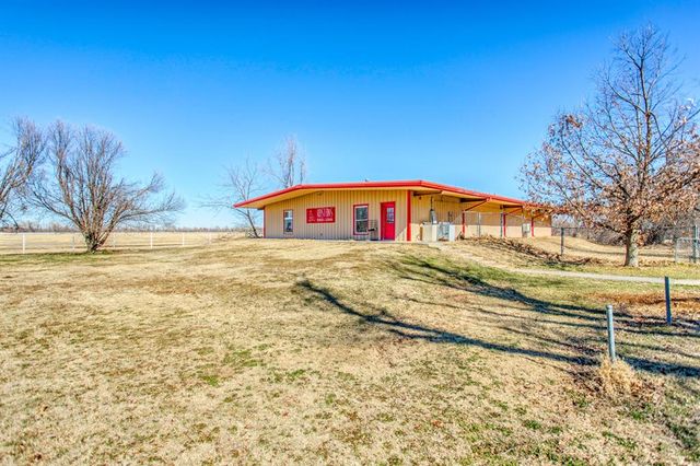 1505 N Piedmont Road, Yukon, OK 73099