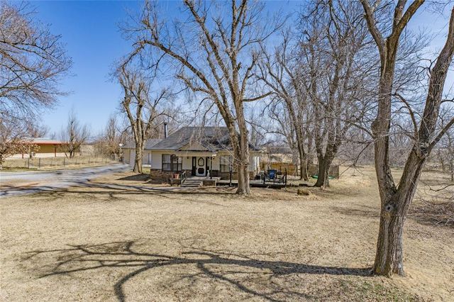 1505 N Piedmont Road, Yukon, OK 73099