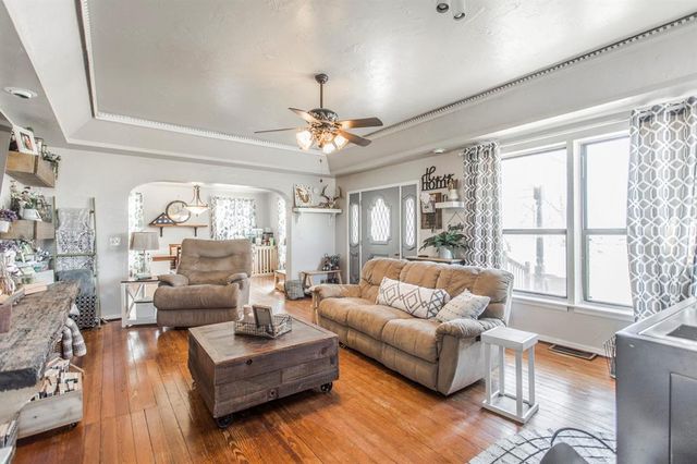 1505 N Piedmont Road, Yukon, OK 73099