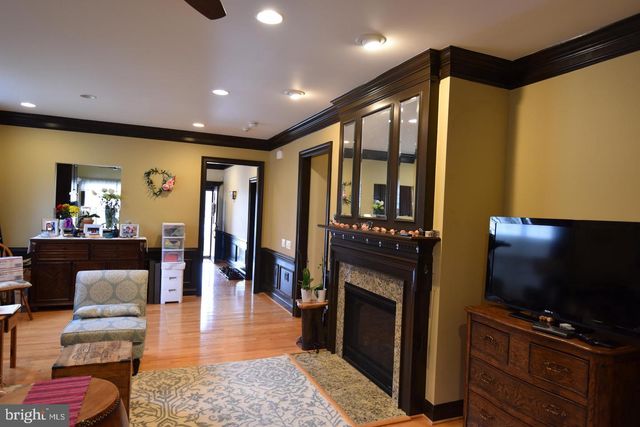 44264 PANTHER RIDGE DR, Ashburn, VA 20147