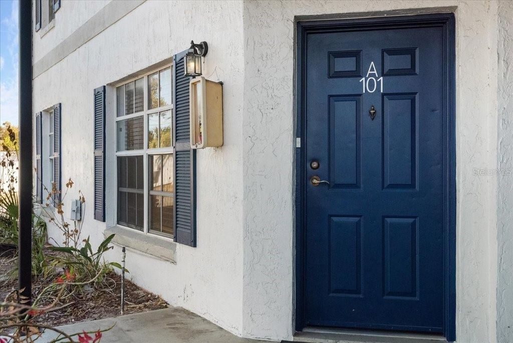 Image 3 of property listing at 3651 N GOLDENROD ROAD A101, Winter Park, FL 32792