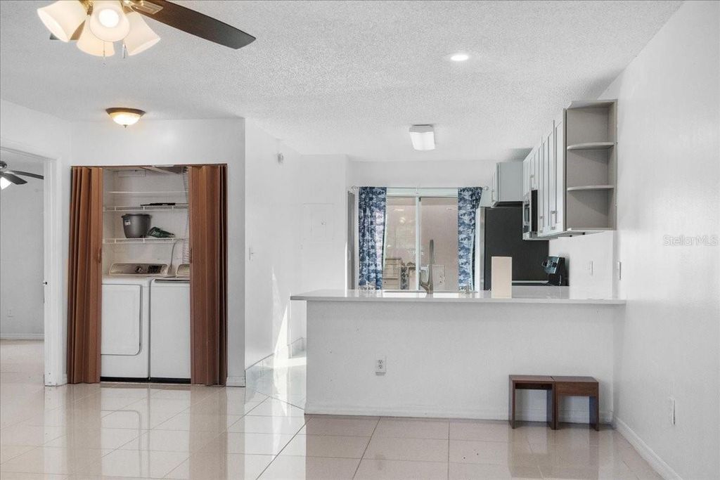 Image 4 of property listing at 3651 N GOLDENROD ROAD A101, Winter Park, FL 32792