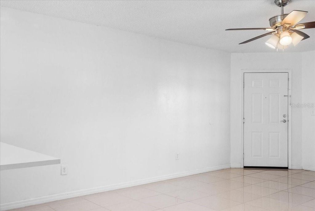 Image 8 of property listing at 3651 N GOLDENROD ROAD A101, Winter Park, FL 32792