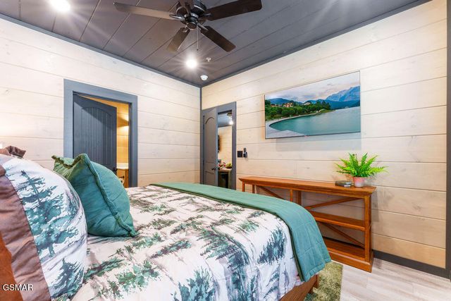 625 Summer Valley Way, Sevierville, TN 37862