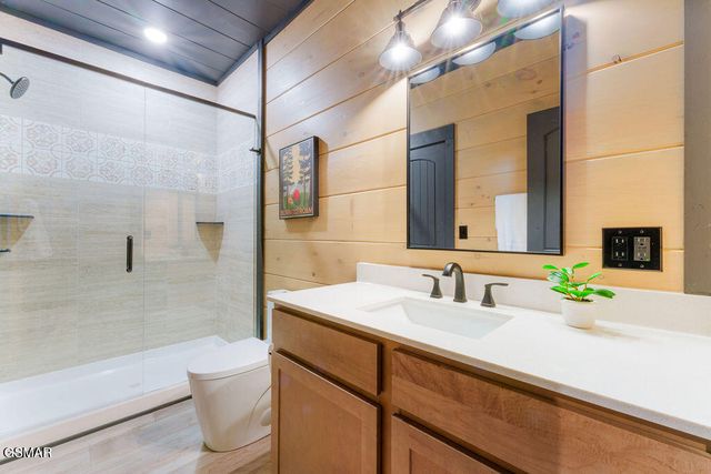 625 Summer Valley Way, Sevierville, TN 37862