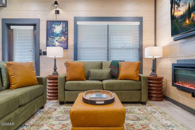 625 Summer Valley Way, Sevierville, TN 37862