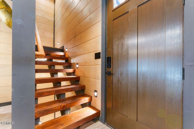 625 Summer Valley Way, Sevierville, TN 37862