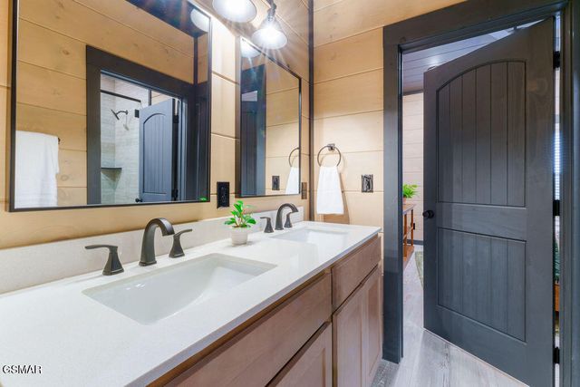 625 Summer Valley Way, Sevierville, TN 37862