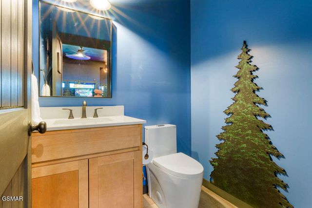 625 Summer Valley Way, Sevierville, TN 37862