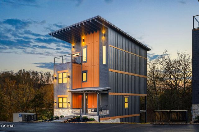 625 Summer Valley Way, Sevierville, TN 37862