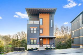 625 Summer Valley Way, Sevierville, TN 37862