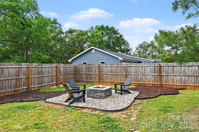 31 Ridgecrest Avenue, Peachland, NC 28133