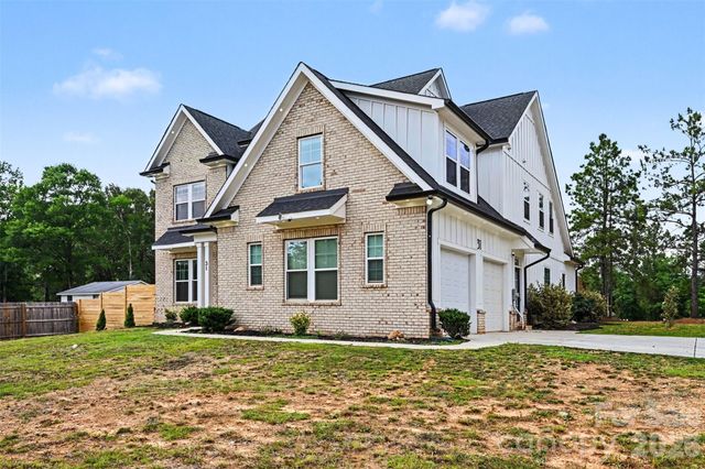 31 Ridgecrest Avenue, Peachland, NC 28133