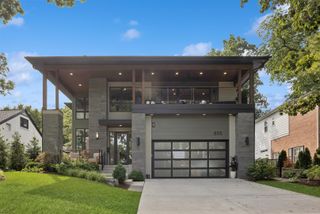 855 Crescent Boulevard, Glen Ellyn, IL 60137